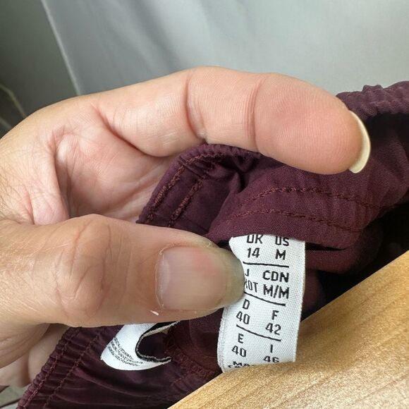 Adidas Burgundy Joggers with Classic White Stripe Size M - Picture 8 of 10